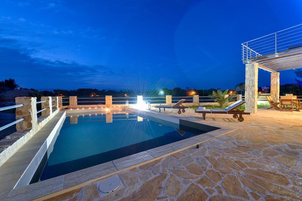 Amazing Villa Ele Затон Екстер'єр фото