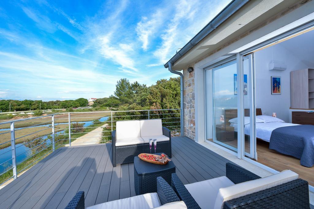 Amazing Villa Ele Затон Екстер'єр фото