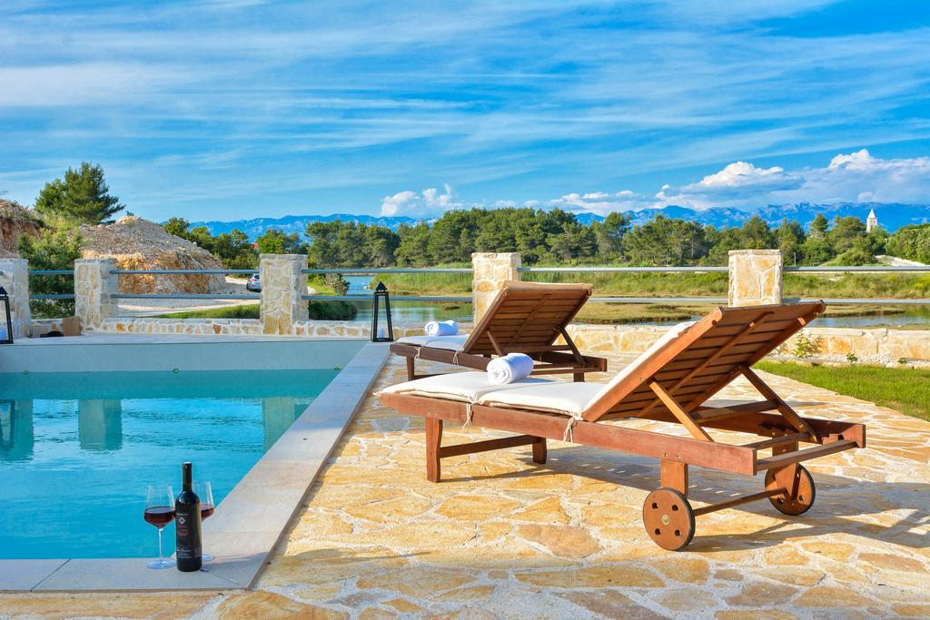 Amazing Villa Ele Затон Екстер'єр фото