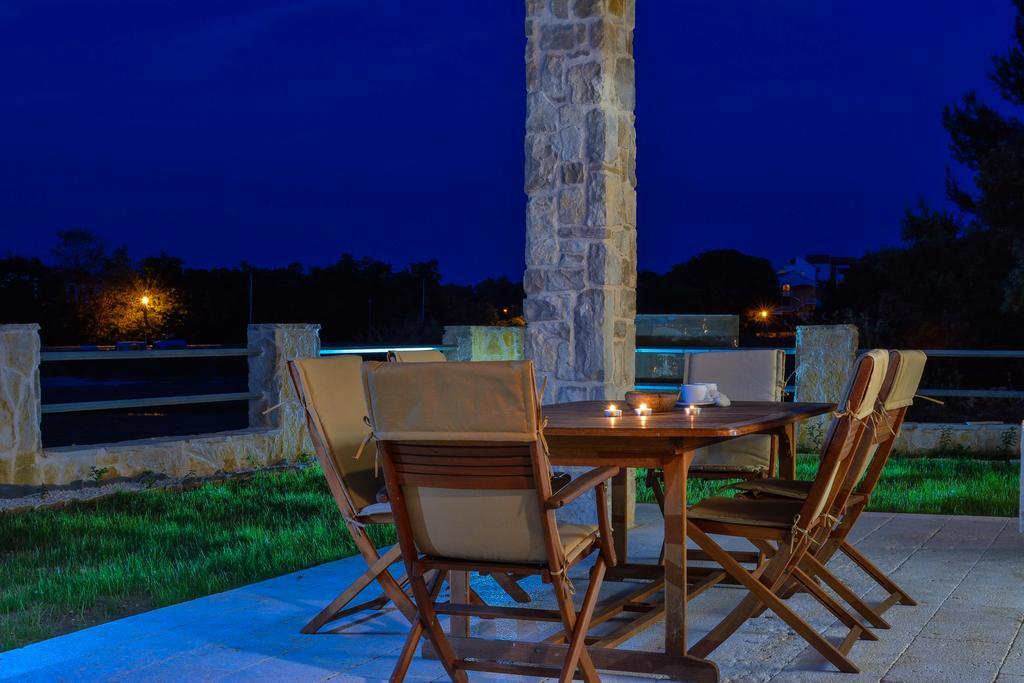 Amazing Villa Ele Затон Екстер'єр фото