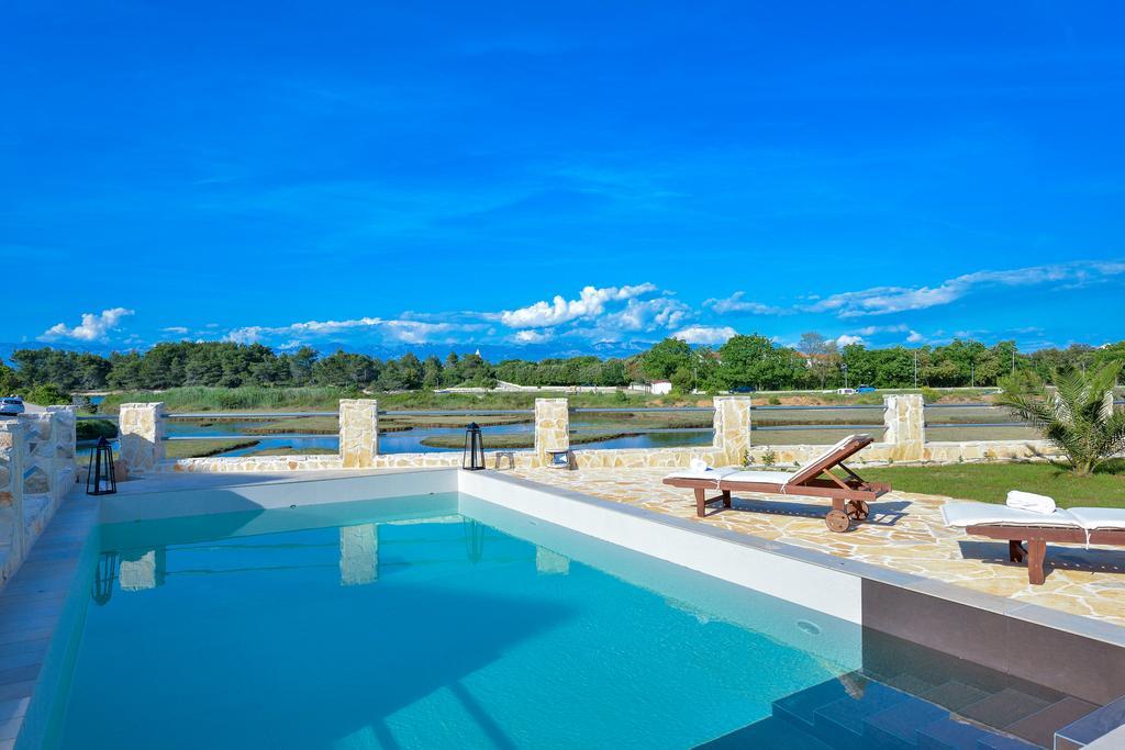 Amazing Villa Ele Затон Екстер'єр фото