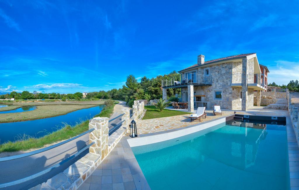 Amazing Villa Ele Затон Екстер'єр фото